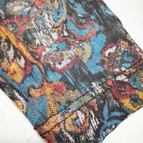 Evereve Kate Printed Smocked Mesh Top NWT Medium - Picture 6 of 13